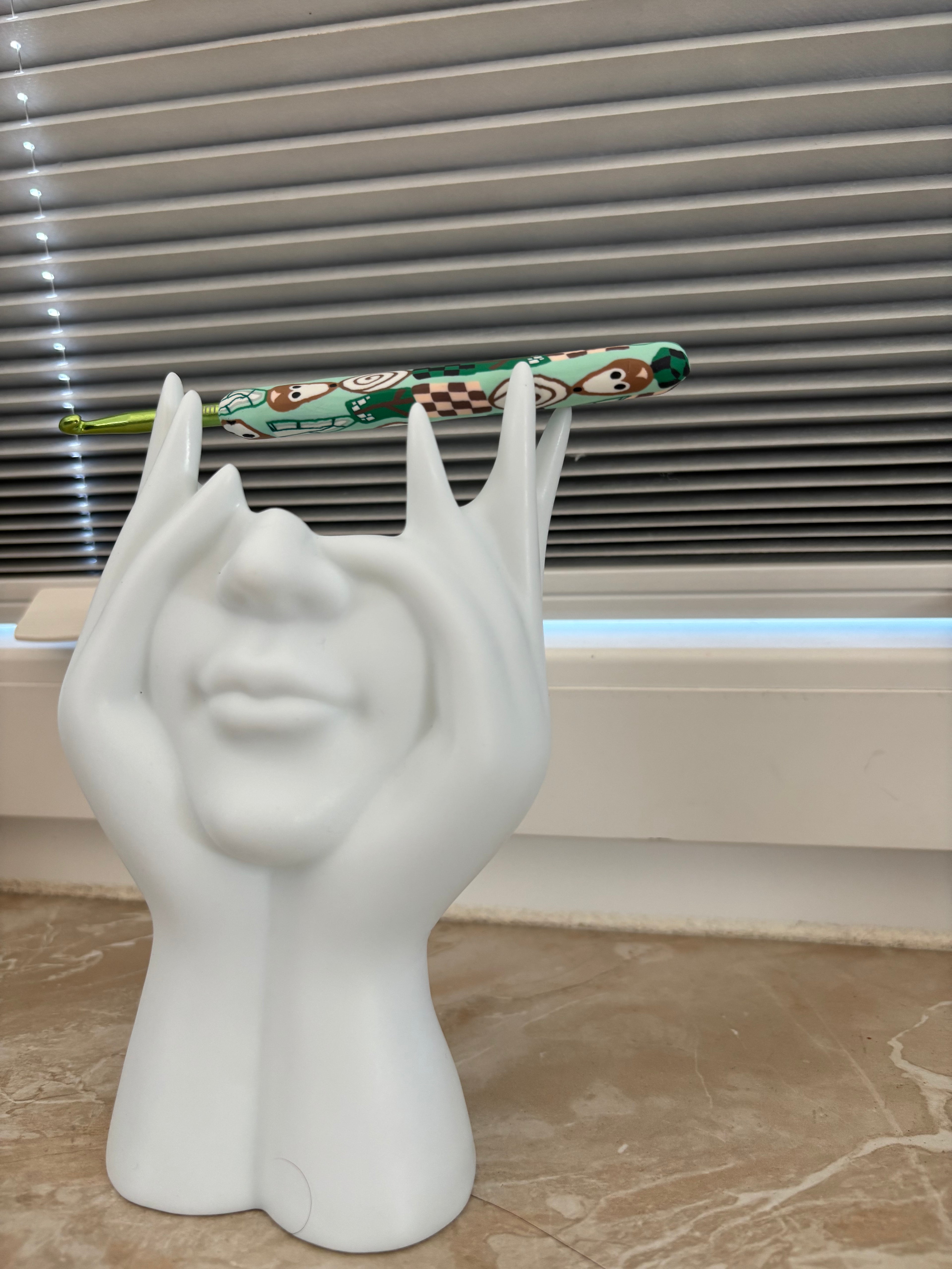 Häkelnadel 5,50mm / Romi der Fuch in Grün